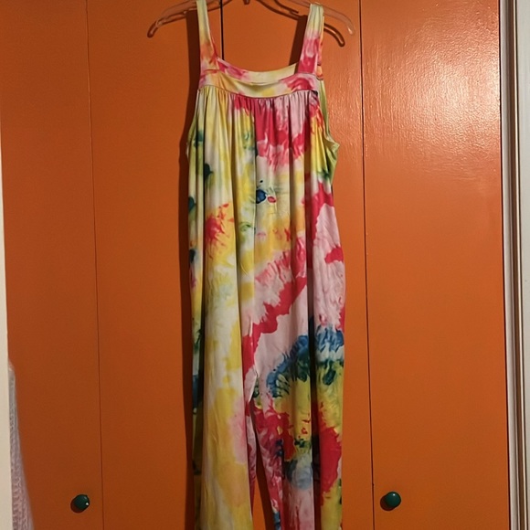 Ladies like new jumpsuit - Picture 2 of 2